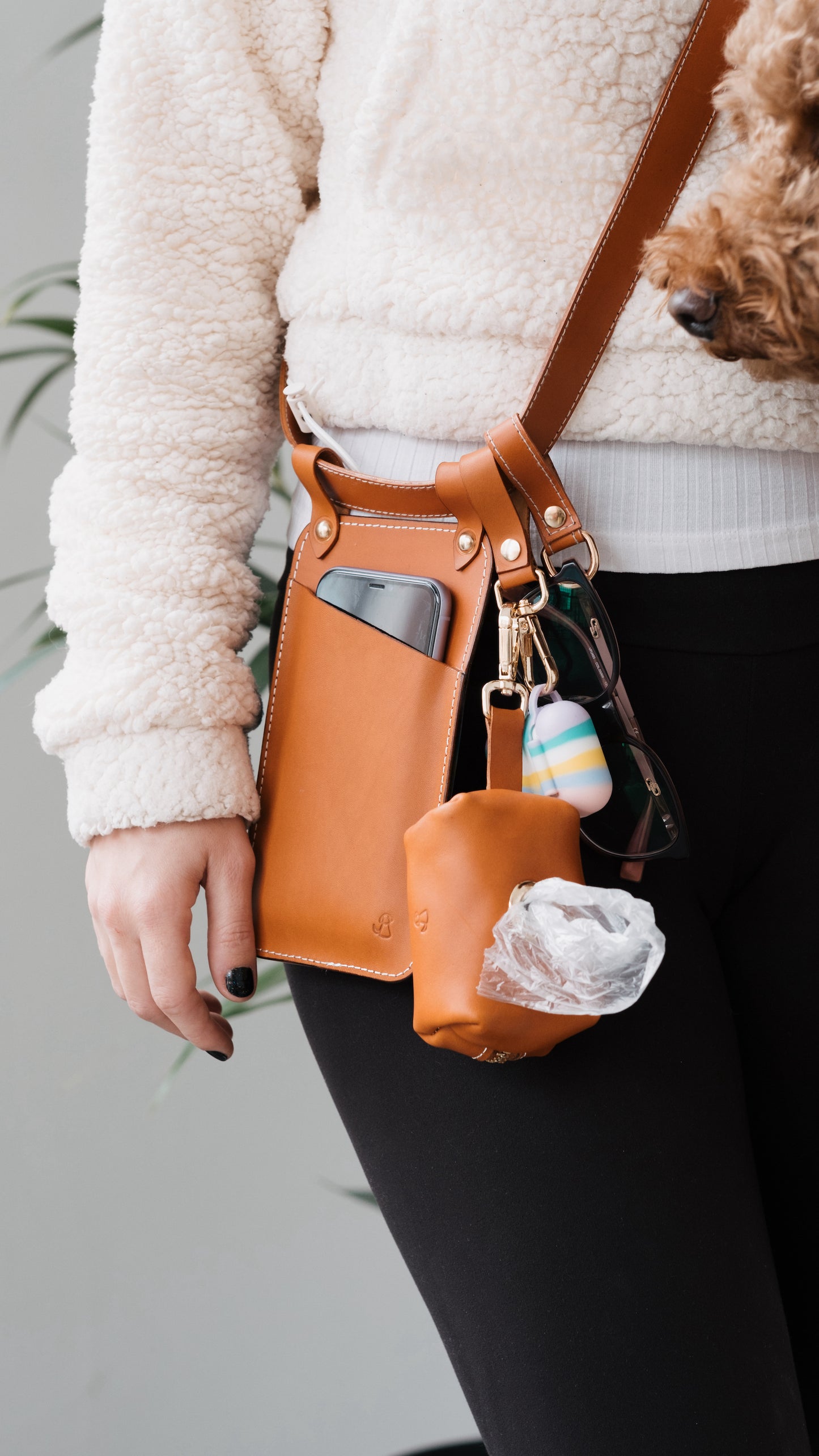 Multibag / Çok Amaçlı Köpek Gezdirme Kemeri - Taba